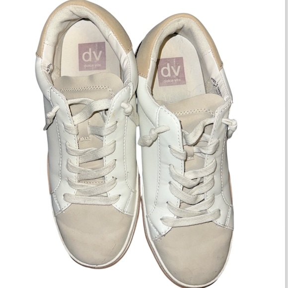 Dolce Vida, super beautiful sneakers size 8 1/2 women’s - Picture 2 of 8